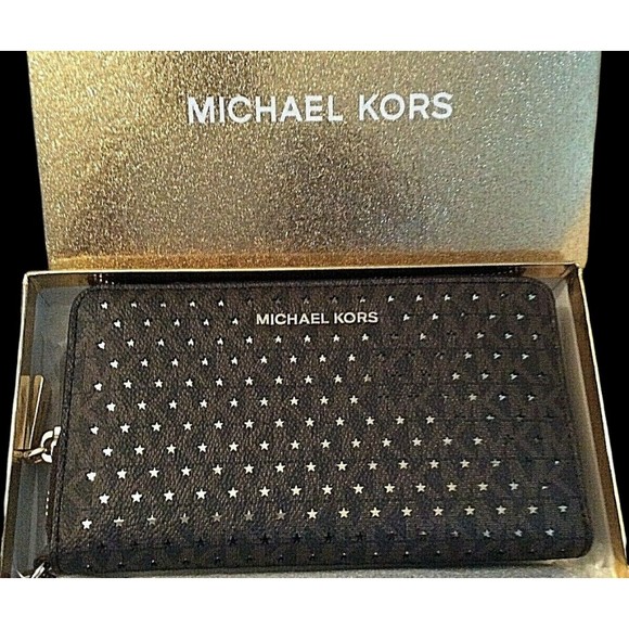 NWT Authentic Michael Kors Perforated Gold Stars Large Flat Multi- Phonecase - Picture 3 of 11